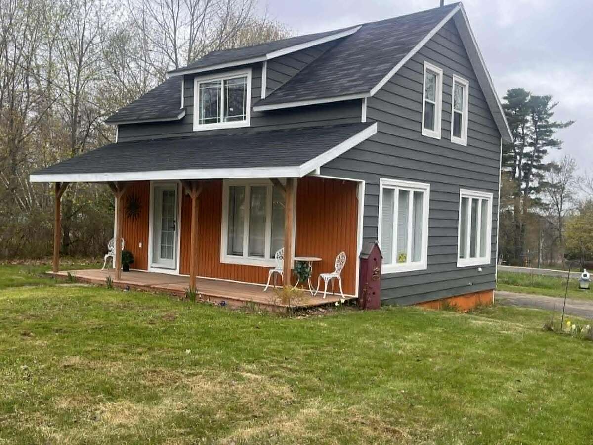 433 Pleasant Drive