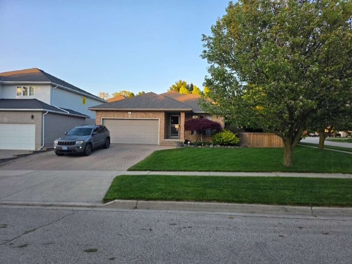 Beautiful Family Home with your own Backyard Oasis