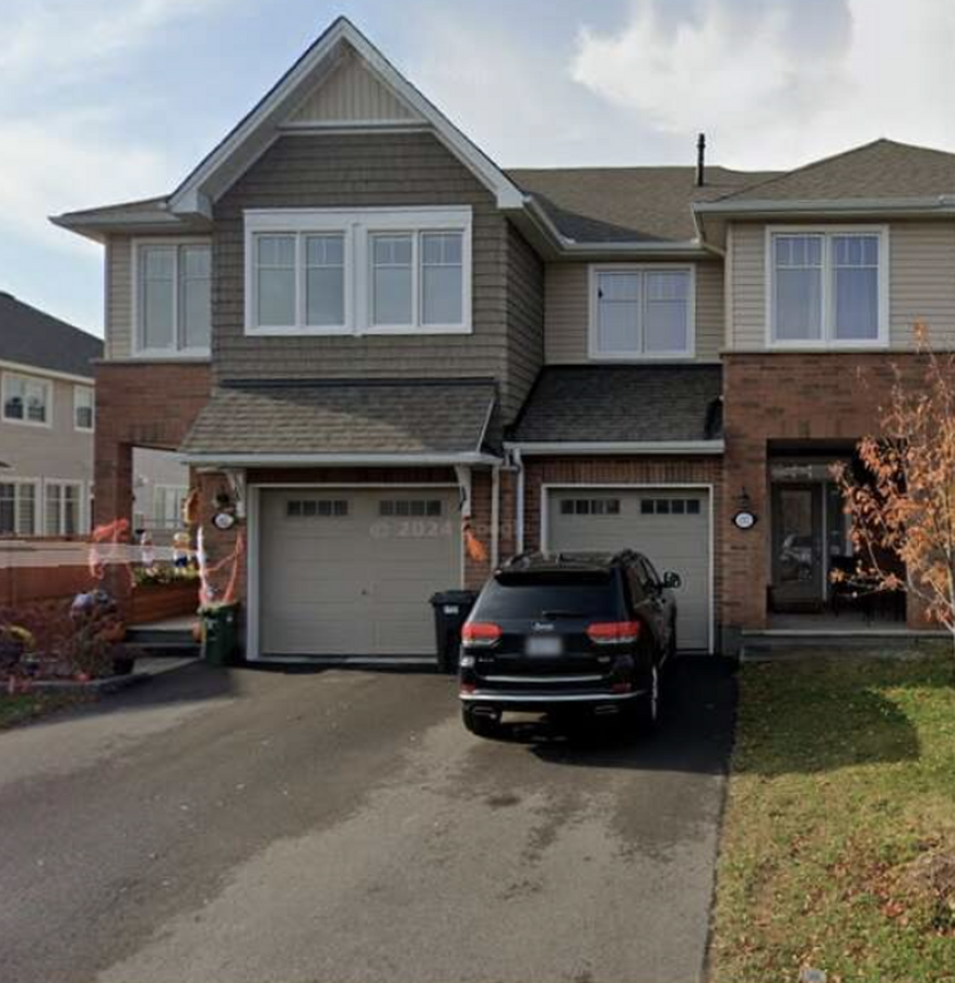 Beautiful Home in Findlay Creek