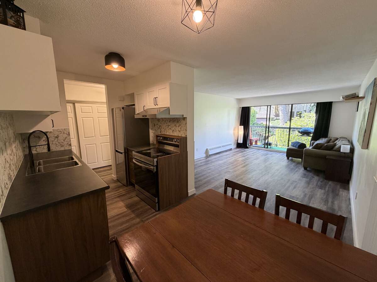 Bright, Fully Renovated Condo